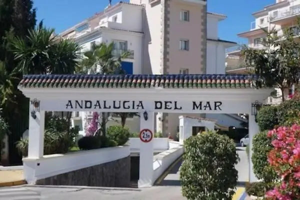Impresionante Loft En Puerto Banus A Pie De Playa マルベーリャ